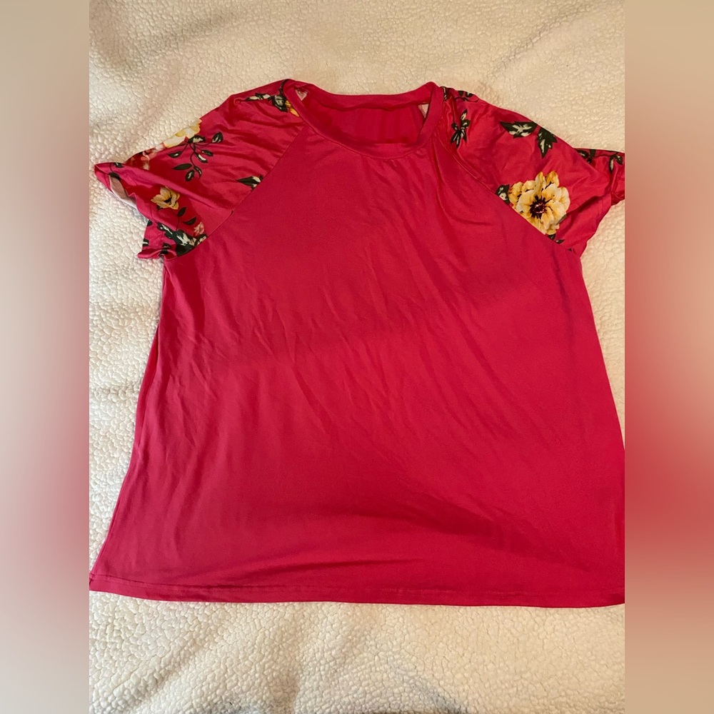 SKUE Curve Vibrant Pink Floral Sleeve Women's 2XL Tee